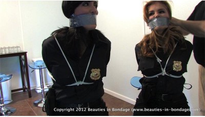 Cops in Trouble (WMV) - Candle Boxxx and Tina Lee Comet